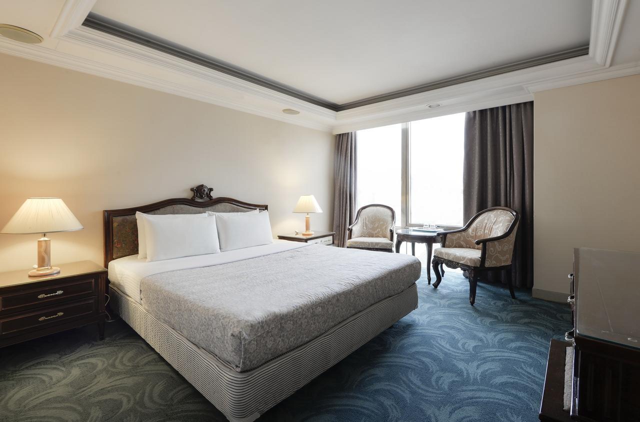 Forbes Hotel Taichung Exterior photo